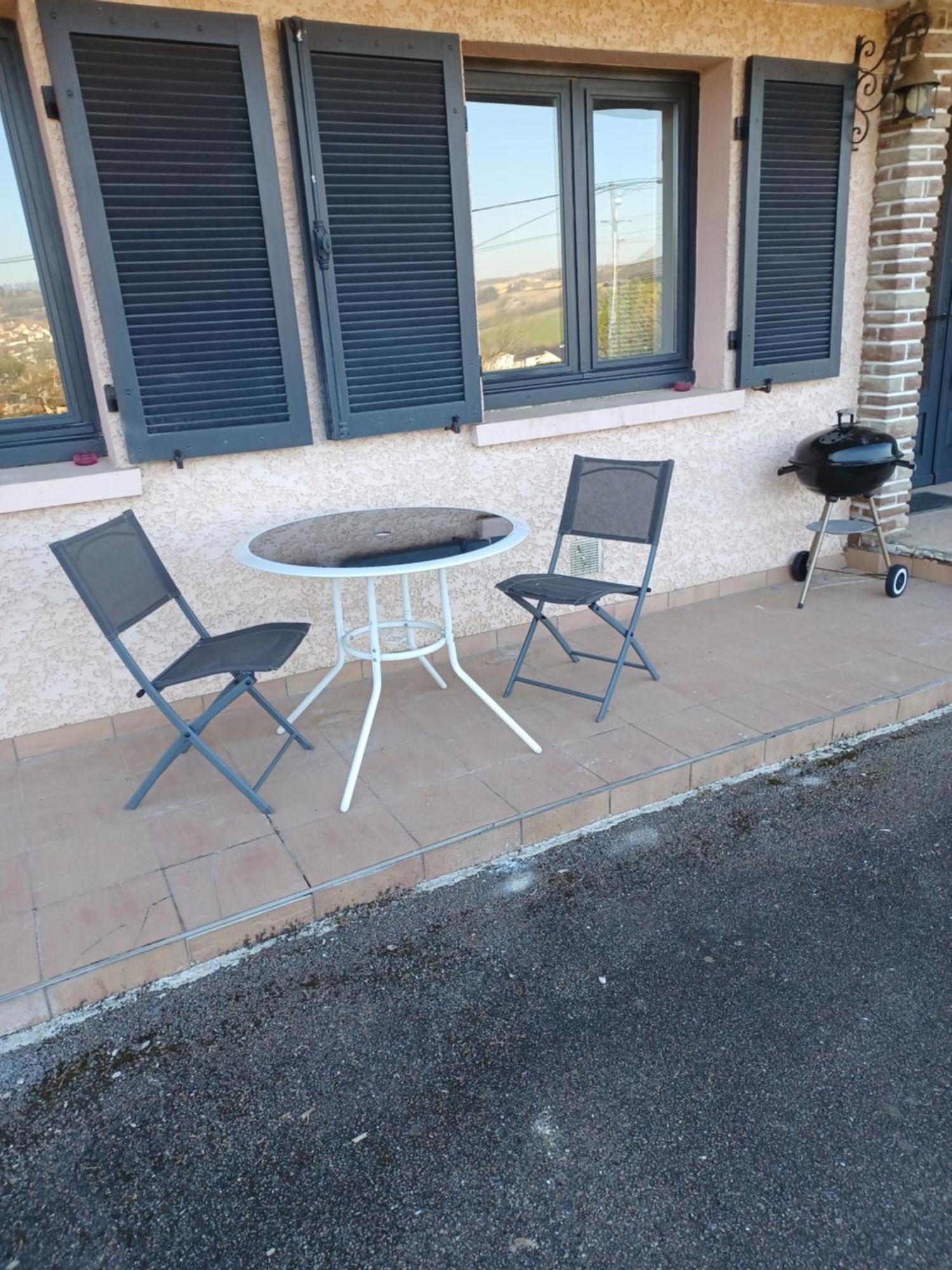 Les Charmes-Balneotherapie-Videoprojecteur-Netflix Baume-les-Dames Exterior foto